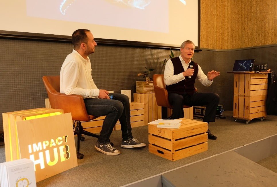 Gunter Pauli en una Impact Talk sobre economía azul