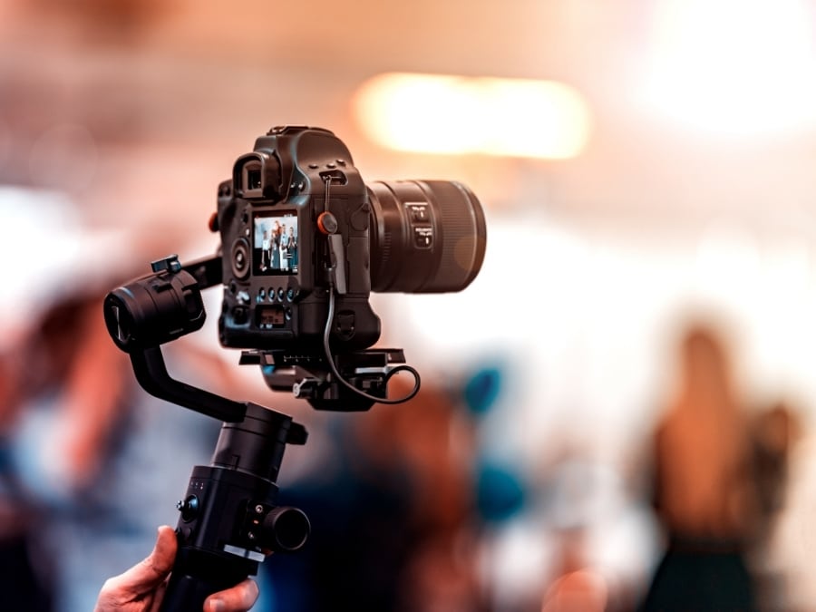 salir en medios eventos