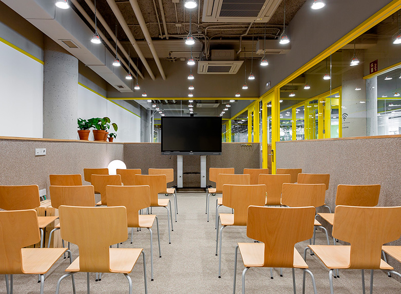 Rooms for in-person, hybrid and online meetings and events