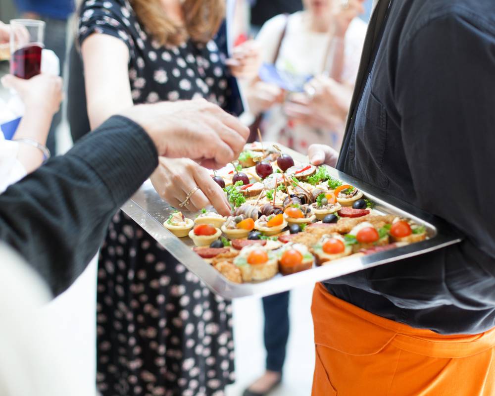 Innovación sostenible en catering: el caso de Súgaro y sus certificaciones ambientales